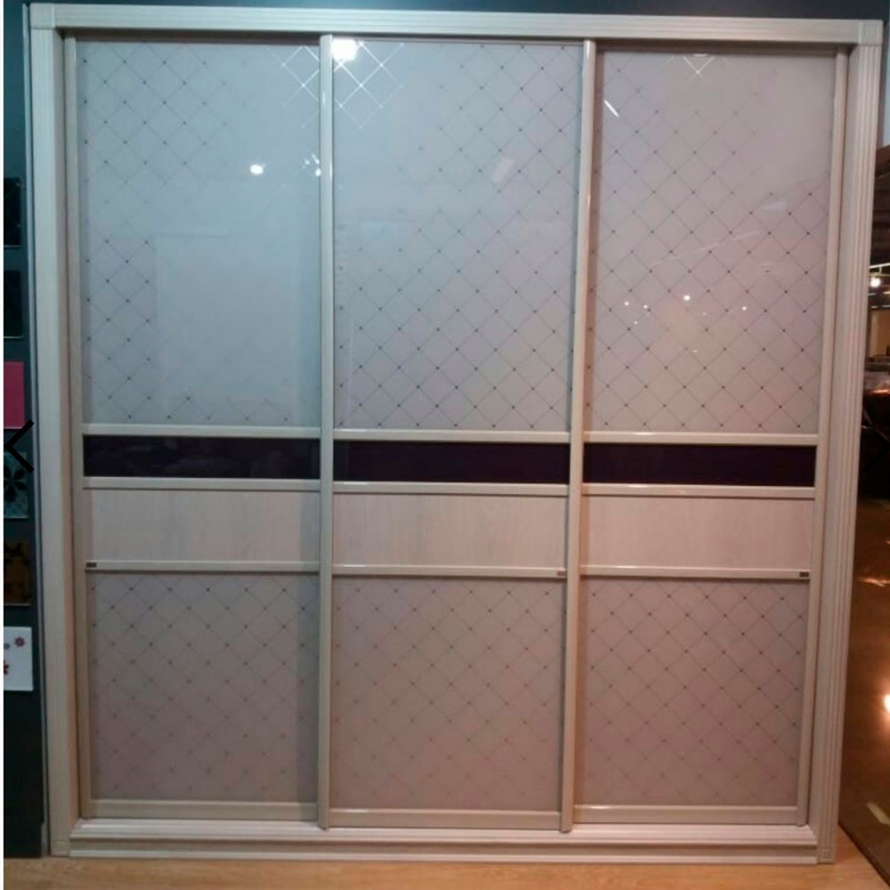 Встроенный шкаф-купе IMV-2 - от 31000 р. (С комбинированным фасадом из декоративных стекол.)