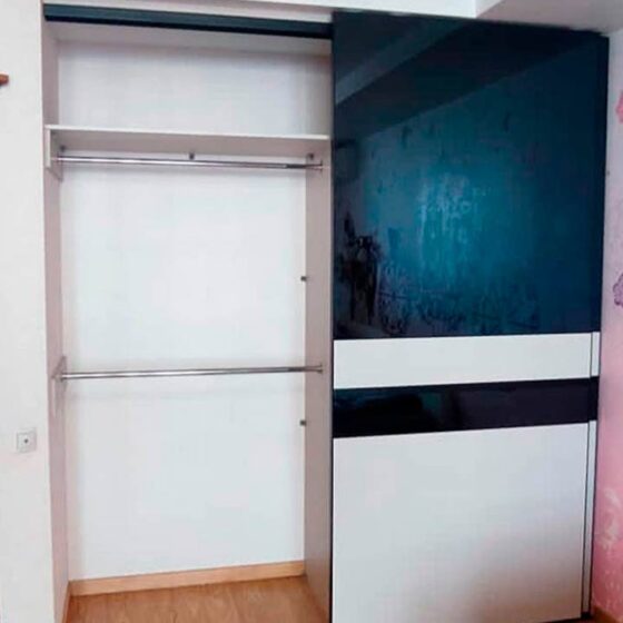 Двухдверный шкаф-купе с зеркалом графит